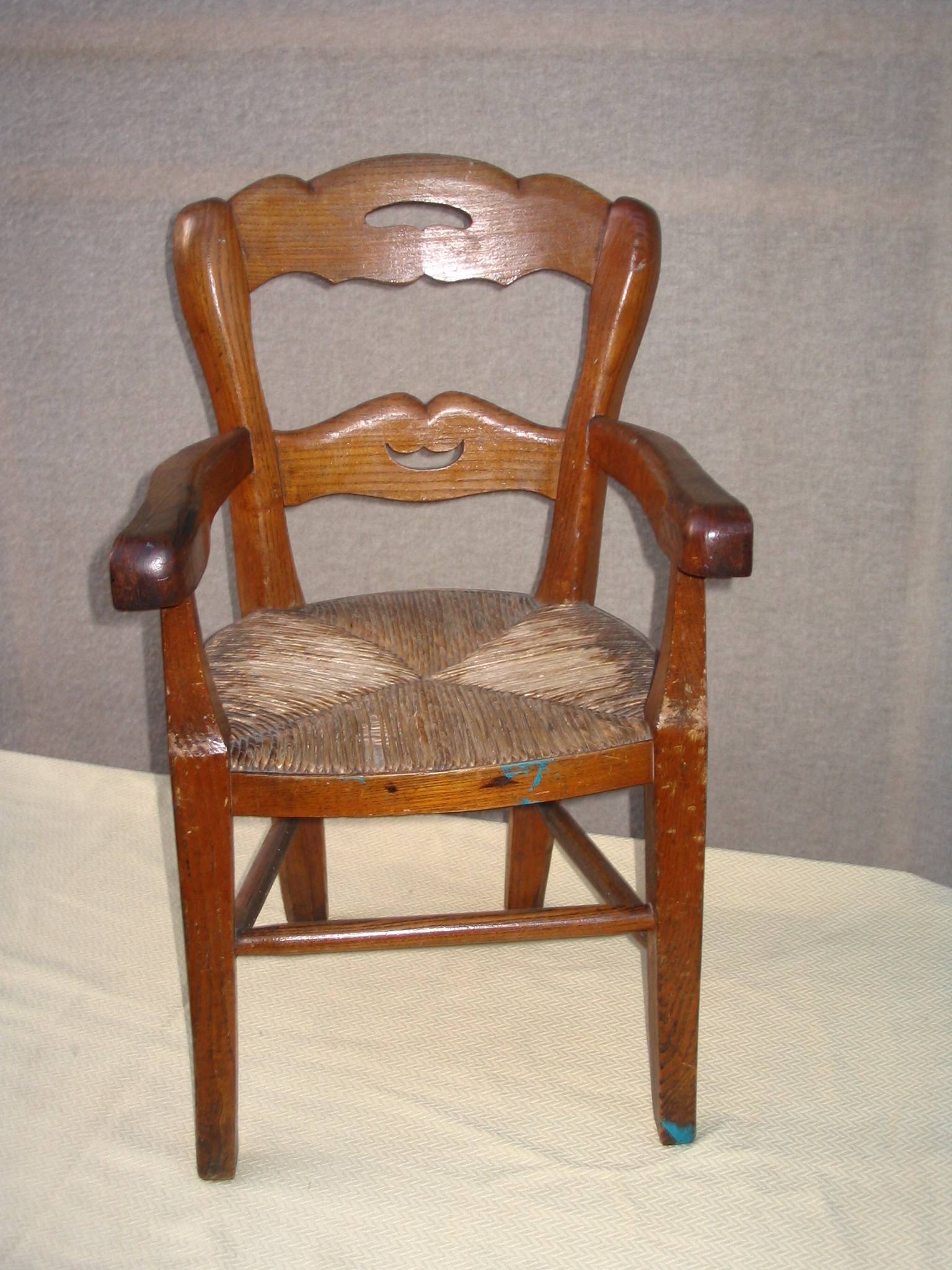 chaise_enfant_2_001.jpg